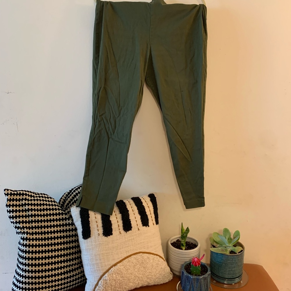 High waisted green skinny ankle pants